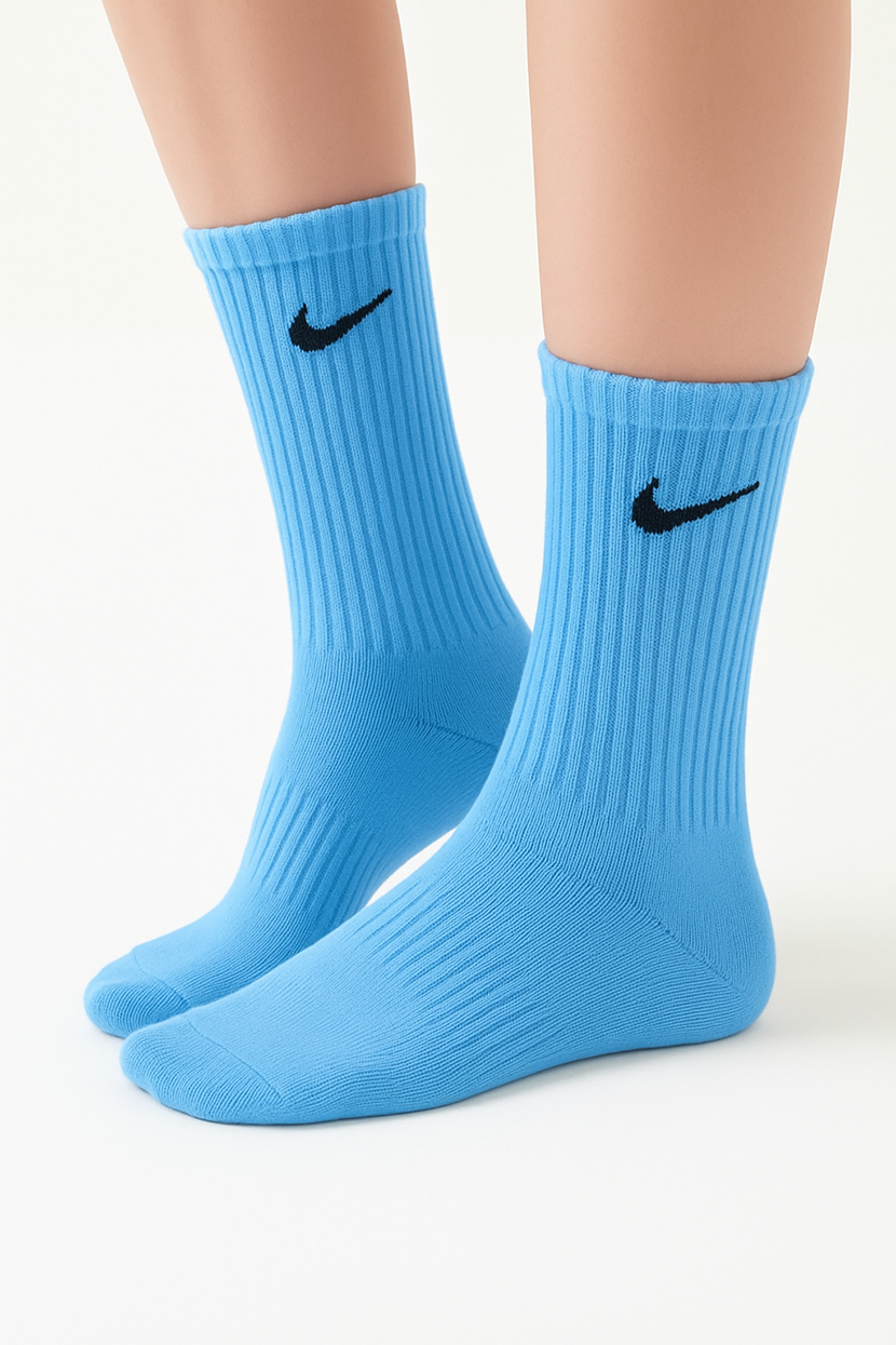 شراب لبني Nike Socks (Baby Blue) - الصورة 1