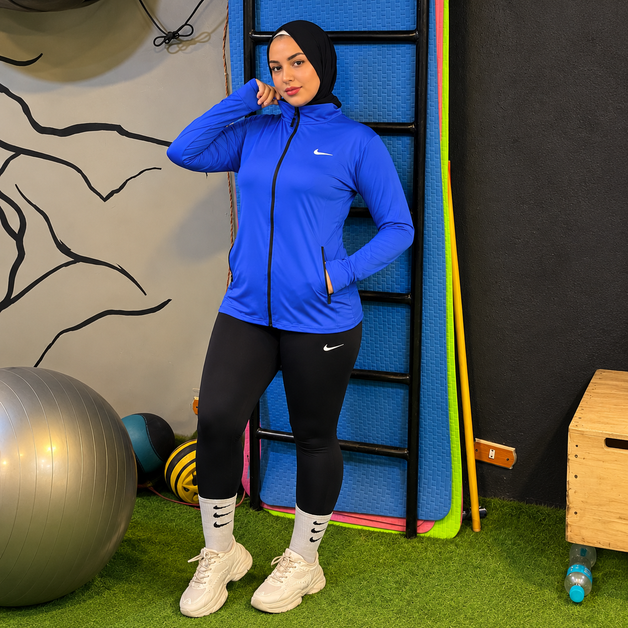 Active Flow Jacket - Blue - Zipped Pocket